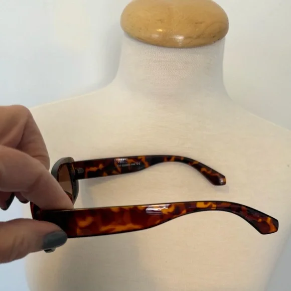 Tortoiseshell Rectangle Sunglasses Y2K Vintage Style Brown Tinted - Picture 3 of 3